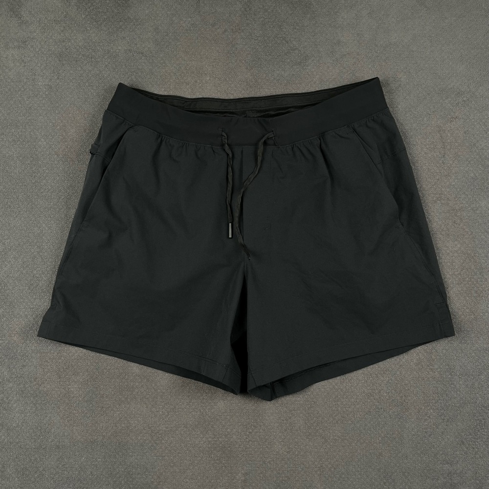 Lululemon Zeroed In Linerless Short Mens Large Black 5" Inseam Stretch LM7BJSS